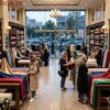 وقتی پارچه‌فروشی آقای نادری فهمید مشکلش فروش نیست، داده است